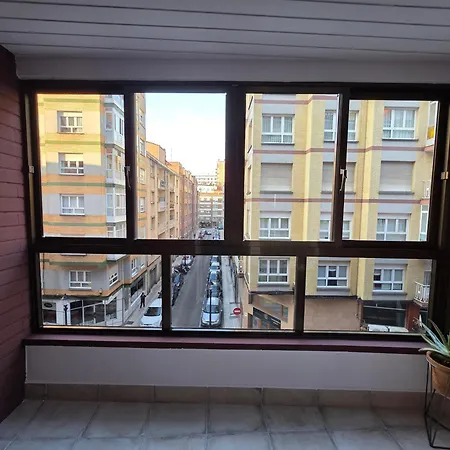 Cerca De La Playa San Lorenzo 3 Διαμέρισμα Χιχόν