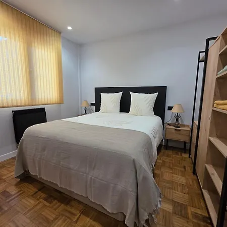 Cerca De La Playa San Lorenzo 3 Apartman *